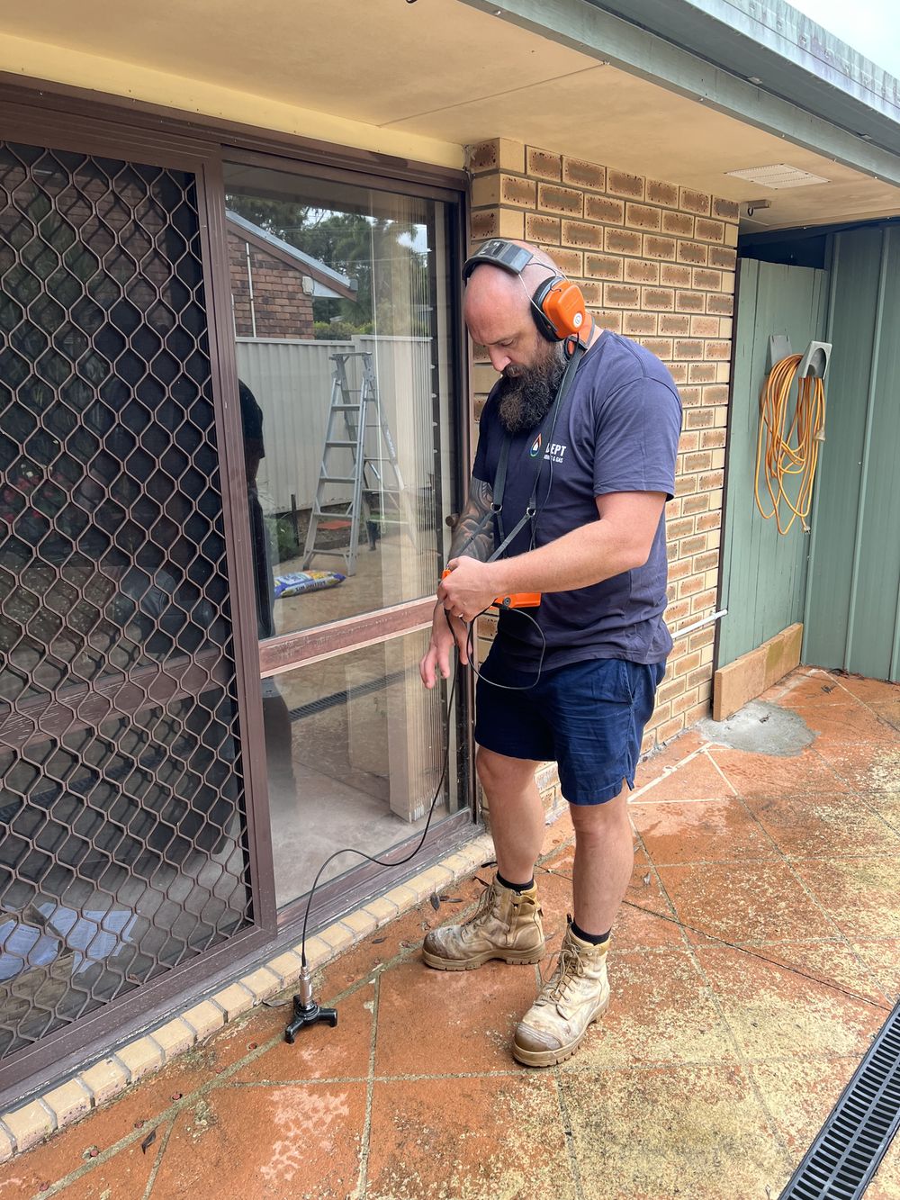 Leak detection Plumber Logan
